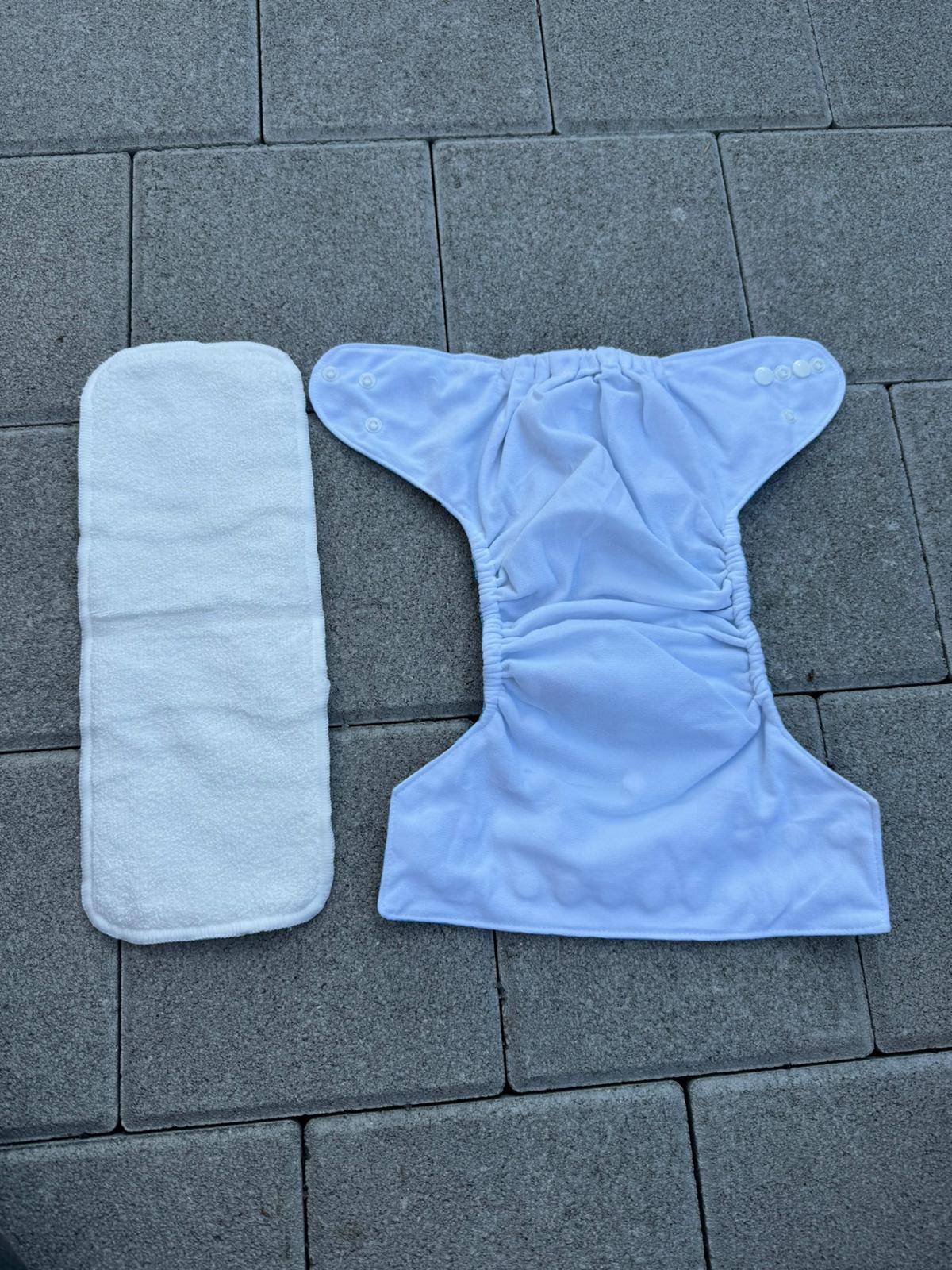 Wiederverwendbare, atmungsaktive Stoffwindeln mit Mikrofaser-Einlage – One Size